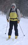 skieur-gris-jaune_1030